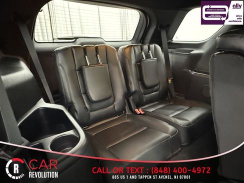 Used 2016 Ford Explorer XLT w/ Equipment Group 202A image 52