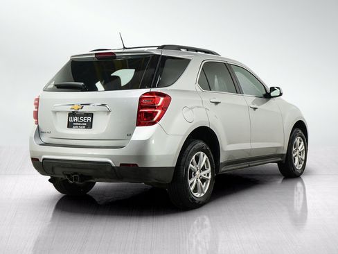 Used 2017 Chevrolet Equinox LT w/ Convenience Package FWD image 5
