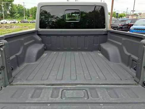 Certified 2022 Jeep Gladiator Overland AWD/4WD image 28