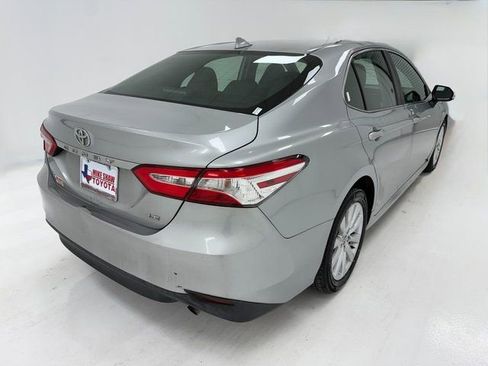 Used 2020 Toyota Camry LE image 40