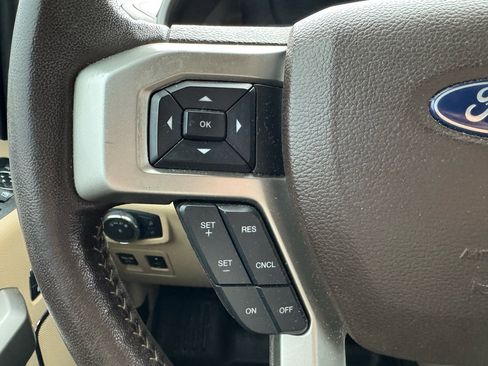 Used 2020 Ford F150 Lariat w/ Equipment Group 501A Mid image 19