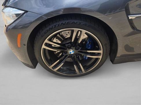 Used 2015 BMW M4 Convertible RWD image 21