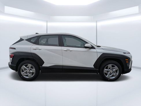 New 2026 Hyundai Kona SE FWD image 5
