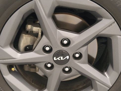 Used 2025 Kia K4 FWD image 31