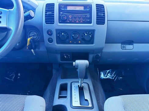 Used 2006 Nissan Frontier SE w/ (P01) Power Pkg image 21