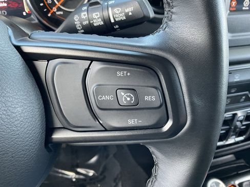 Used 2022 Jeep Wrangler Unlimited Sport image 14