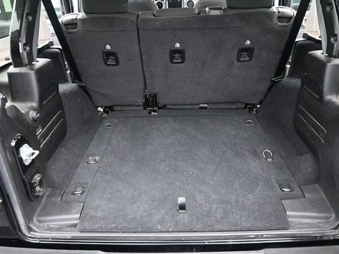 Used 2021 Jeep Wrangler Unlimited Sport image 14