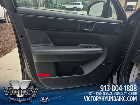 Used 2025 Hyundai Santa Fe Calligraphy FWD image 10