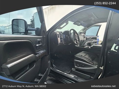 Used 2015 GMC Sierra 2500 Denali w/ Duramax Plus Package image 10