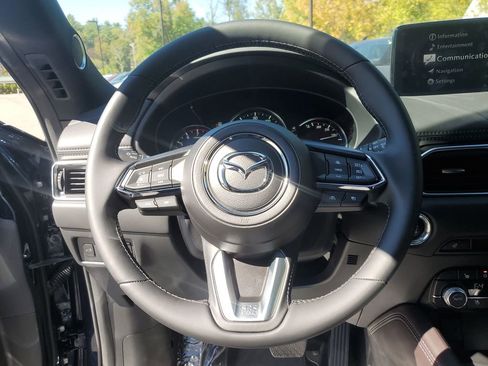 New 2025 MAZDA CX-5 Signature image 16