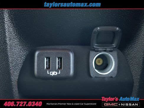 Used 2022 GMC Canyon AT4 image 31