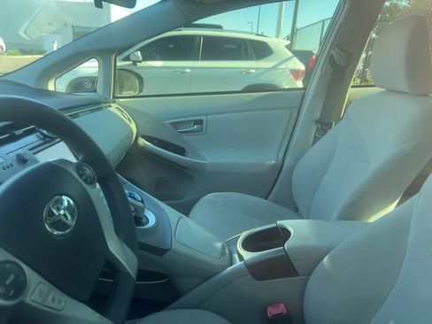 Used 2013 Toyota Prius Three w/ Solar Roof Pkg FWD image 6