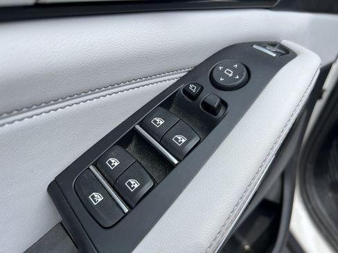 Used 2024 BMW X5 sDrive40i w/ Premium Package RWD image 15