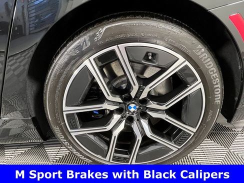 Used 2025 BMW 760i xDrive 760i xDrive w/ Premium Package image 14