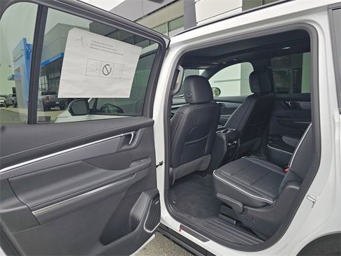 New 2025 Buick Enclave Sport Touring w/ Super Cruise Package image 18