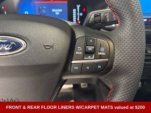 Used 2023 Ford Escape ST-Line w/ Tech Pack #1 AWD/4WD image 4