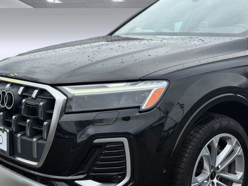 Used 2025 Audi Q7 2.0T Premium image 11