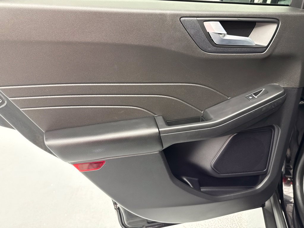 Used 2023 Ford Escape ST-Line AWD/4WD image 15