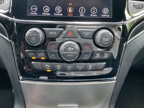 Certified 2020 Jeep Grand Cherokee Limited RWD image 20