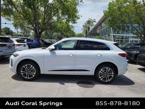 Certified 2025 Audi Q5 Premium w/ Convenience Package AWD/4WD image 5