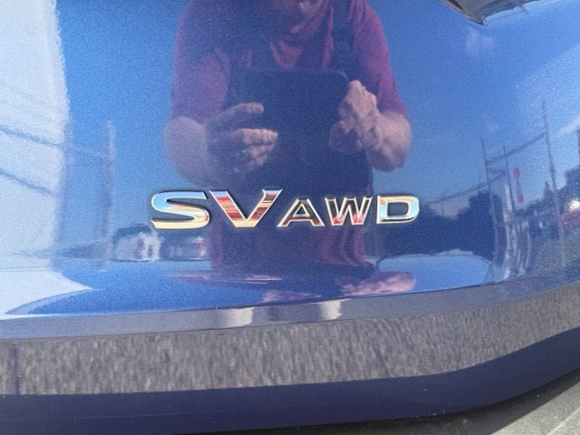 Used 2023 Nissan Rogue SV AWD/4WD image 14