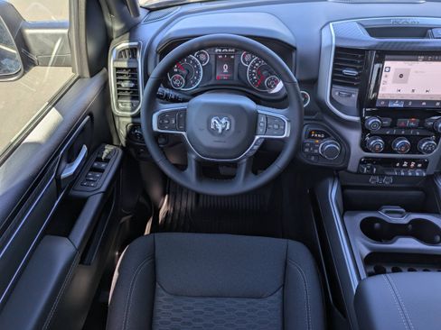 New 2026 RAM 1500 4x4 Crew Cab image 17