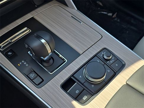 New 2025 MAZDA CX-70 Plug-In Hybrid w/ Premium Pkg image 16