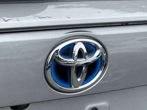 Used 2023 Toyota RAV4 Limited AWD/4WD image 18