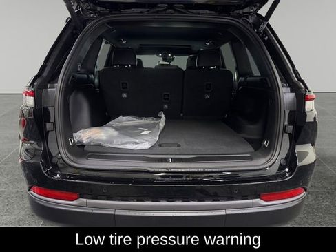 New 2026 Jeep Grand Cherokee Altitude AWD/4WD image 15