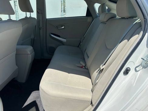 Used 2015 Toyota Prius Two FWD image 5