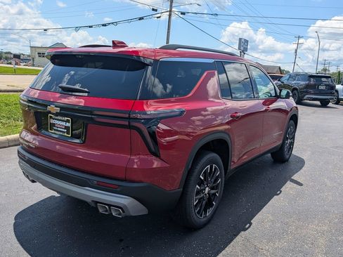 New 2026 Chevrolet Traverse LT w/ Sun and Wheel Package AWD/4WD image 8