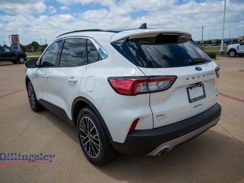 Used 2022 Ford Escape SEL w/ Technology Package FWD image 5