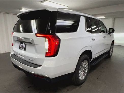 Used 2023 GMC Yukon SLT image 8