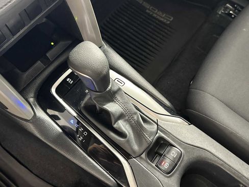 Used 2024 Toyota Corolla Cross LE image 21