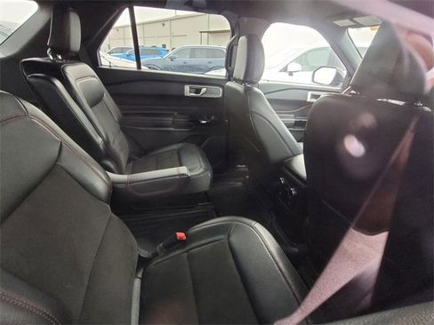 Used 2022 Ford Explorer ST-Line w/ Class IV Trailer Tow Package image 6