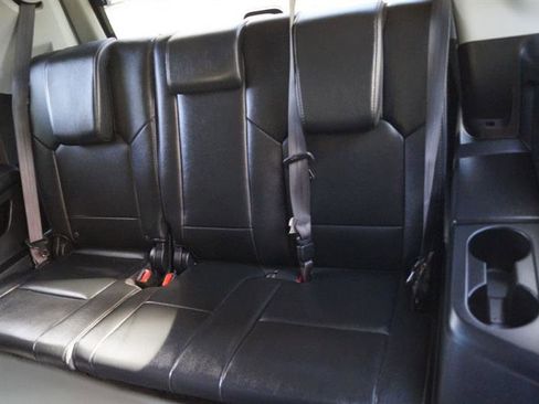Used 2014 Honda Pilot Touring image 32