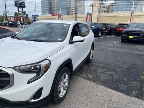 Used 2018 GMC Terrain SLE image 4