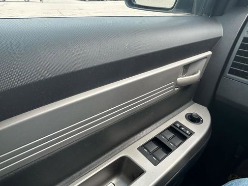 Used 2010 Chrysler Sebring Touring FWD image 24