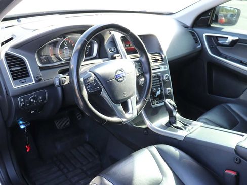 Used 2016 Volvo XC60 T5 Platinum w/ Climate Package AWD/4WD image 10