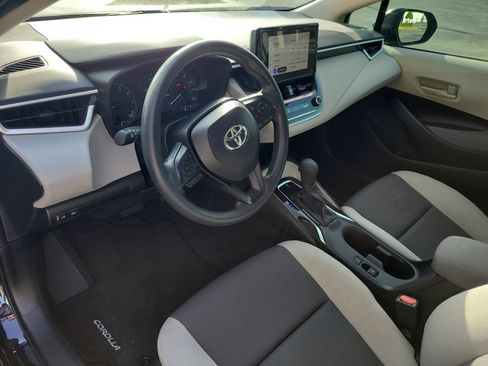 Certified 2025 Toyota Corolla LE FWD image 18