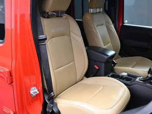 Used 2019 Jeep Wrangler Unlimited Rubicon AWD/4WD image 14