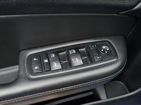 Used 2015 Chrysler 200 C w/ Navigation & Sound Group I image 11