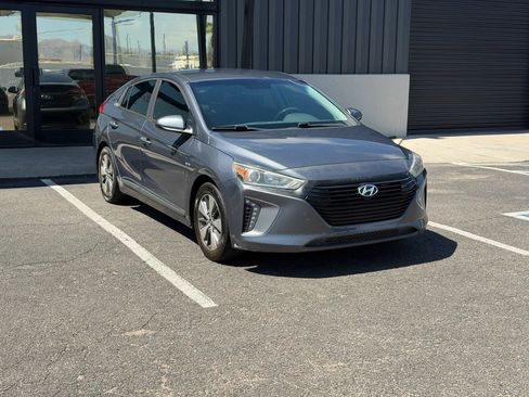 Used 2019 Hyundai Ioniq Plug-In Hybrid FWD image 12