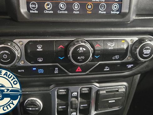 Used 2023 Jeep Wrangler Unlimited Rubicon 4xe w/ Dual Top Group image 19