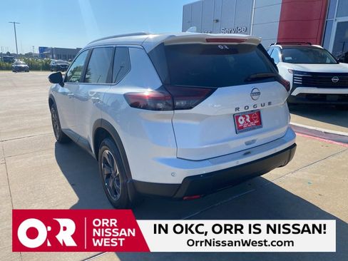 New 2026 Nissan Rogue SV w/ SV Premium Package image 3