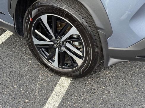 Certified 2024 Toyota Corolla Cross XSE image 10