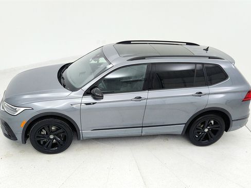 Used 2023 Volkswagen Tiguan SE R-Line image 13