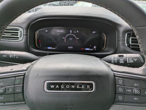 Used 2024 Jeep Wagoneer L Series III w/ Flexible Seating Group image 33