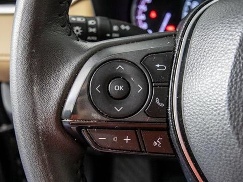 Used 2025 Toyota RAV4 XLE Premium FWD image 17