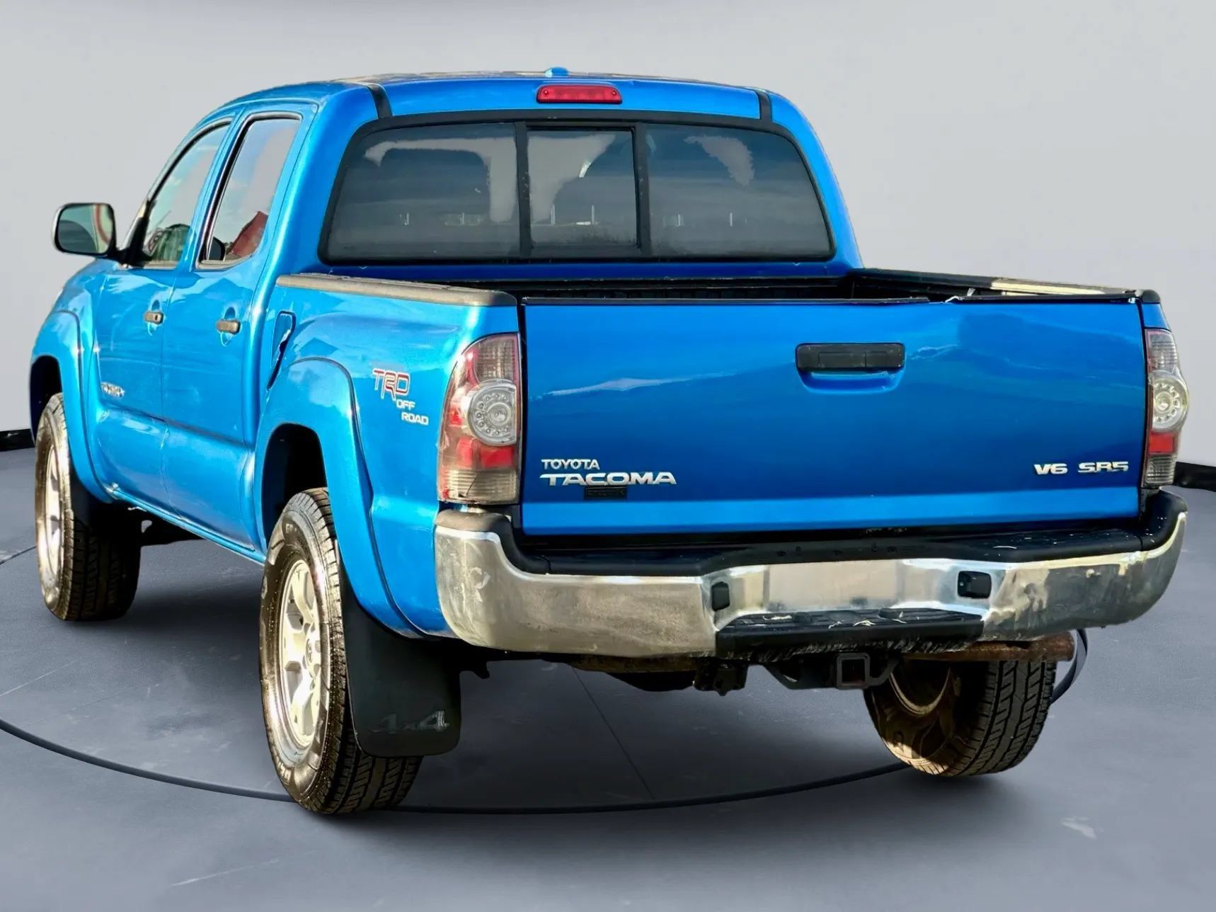 Used 2010 Toyota Tacoma 4x4 Double Cab w/ TRD Off-Road Pkg image 5